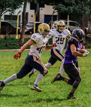 Futbolistas americanos - fuerza y protección en Dolorfin