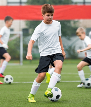 Futbolistas de soccer - recuperación rápida y prevención en Dolorfin