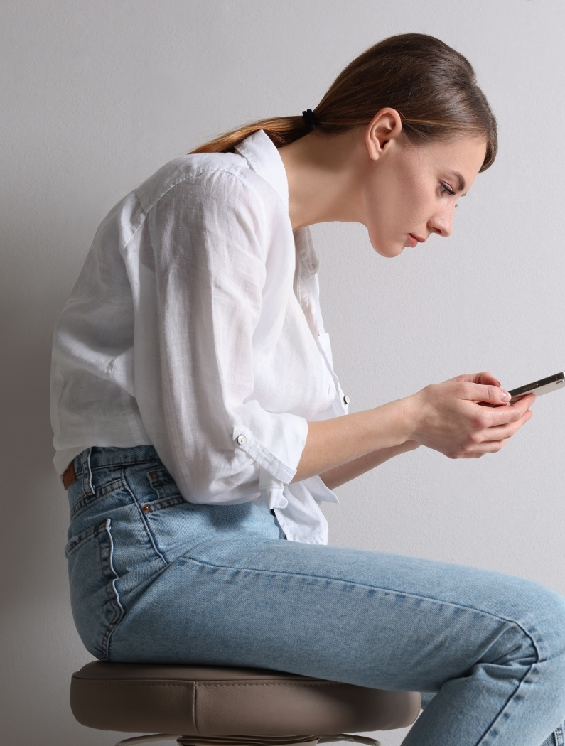 Mala postura y text neck: cabeza adelantada y tensión cervical