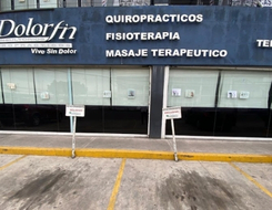 Fachada de Dolorfin Tezontle en Iztapalapa, CDMX Oriente